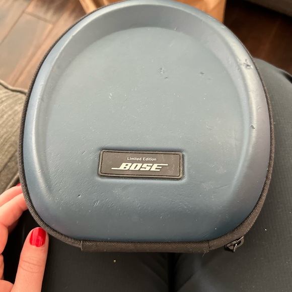 Bose Limited Edition Blue Headphone Case
